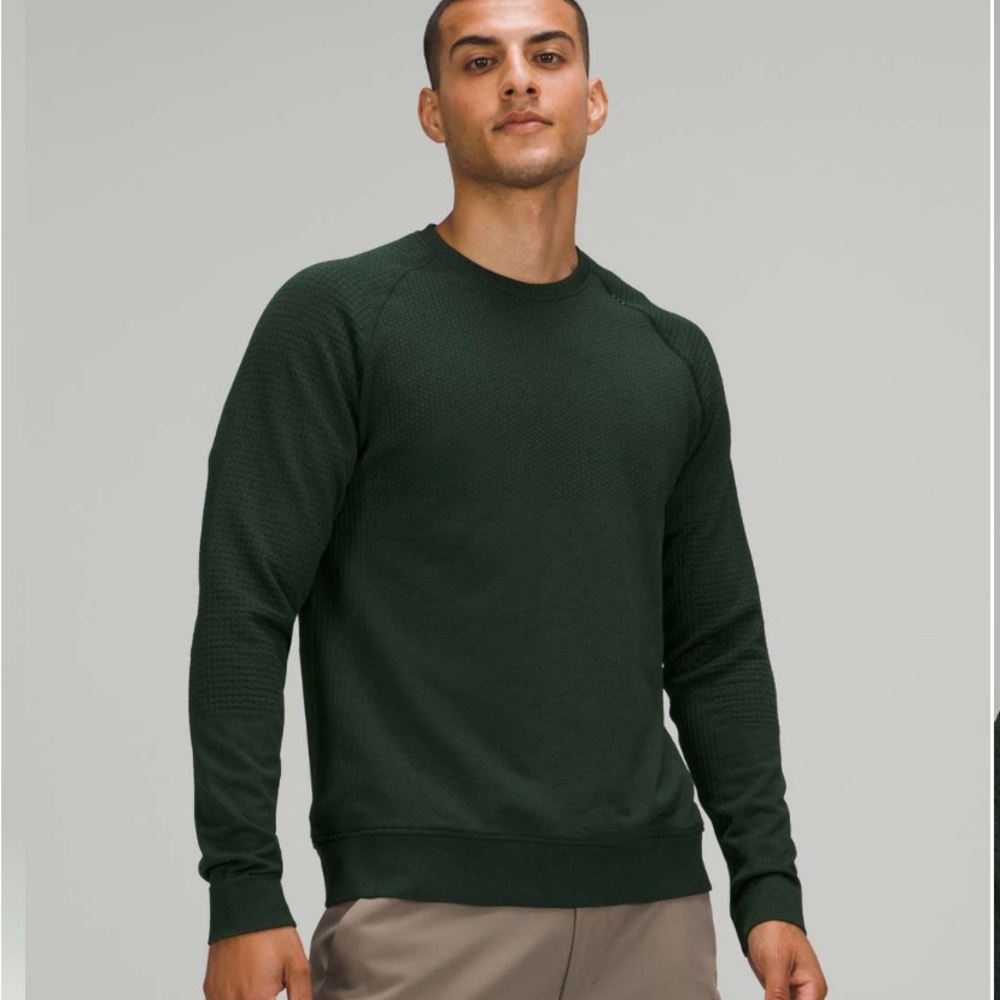 Lululemon engineered warmth long sleeve crew size L